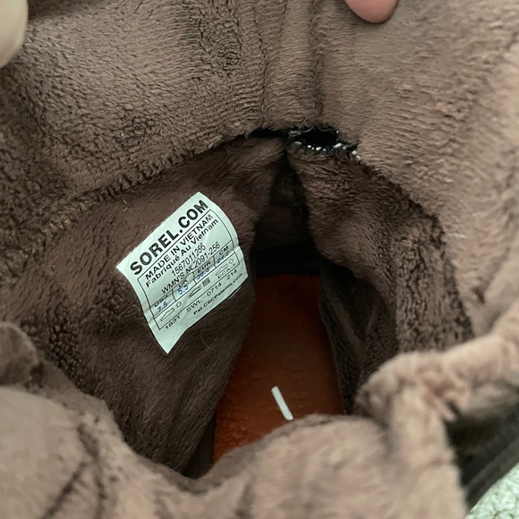 Sorel Boots - Picture 5 of 5